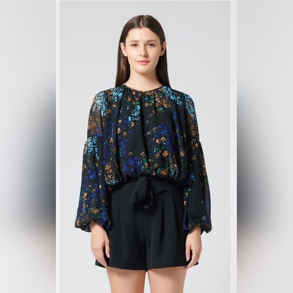 GRACIA Gathered Waist Puff-Sleeve Printed Top, Size S